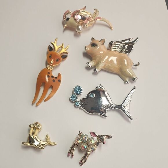 No Brand Jewelry - Vintage Whimsical Metal Animal Brooches Pig Deer Walrus Fish Bird